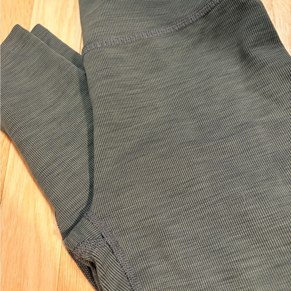 Beyond Yoga Ribbed High-Waist Leggings — Size Small — Gray - Picture 2 of 5